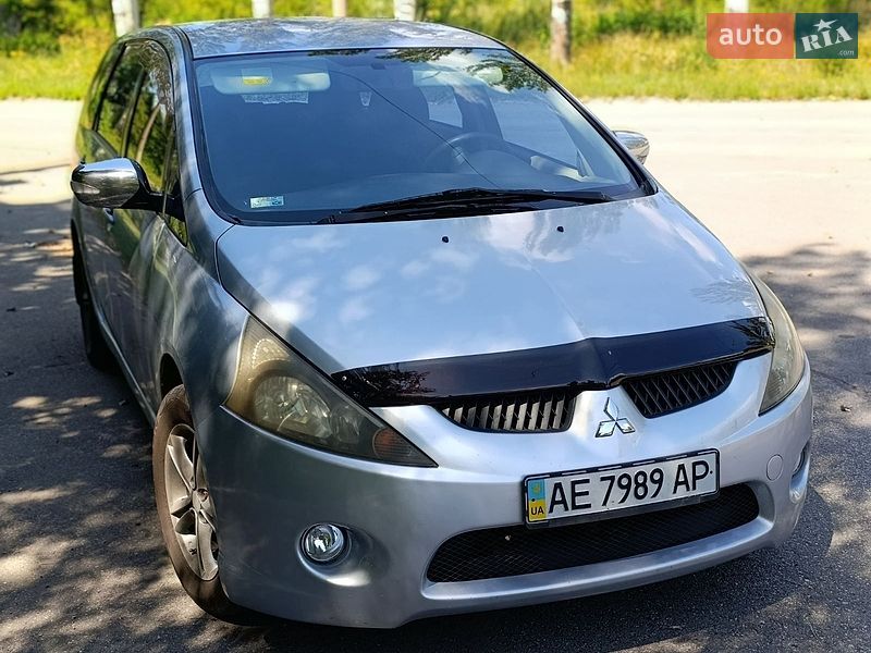 Фото Mitsubishi Grandis з оголошення AUTO.RIA