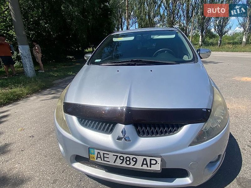 Фото Mitsubishi Grandis з оголошення AUTO.RIA