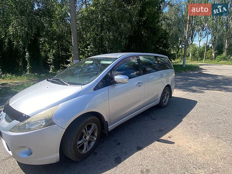 Фото Mitsubishi Grandis з оголошення AUTO.RIA
