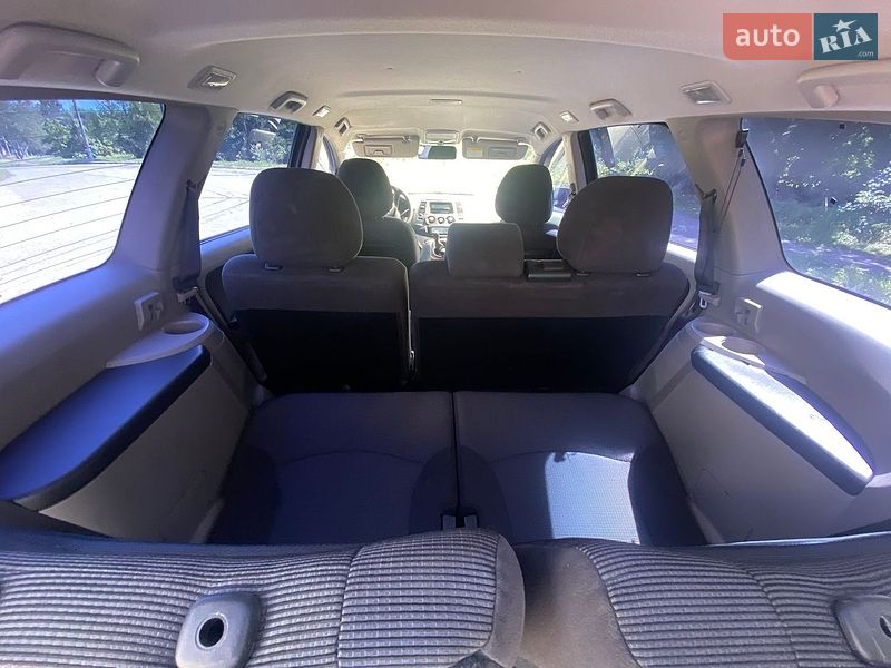 Фото Mitsubishi Grandis з оголошення AUTO.RIA