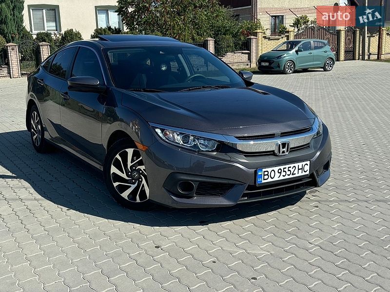 Фото Honda Civic з оголошення AUTO.RIA