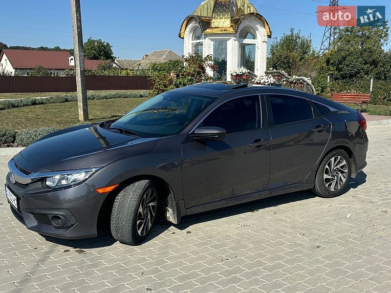 Фото Honda Civic з оголошення AUTO.RIA