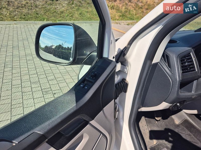 Фото Volkswagen Transporter з оголошення AUTO.RIA