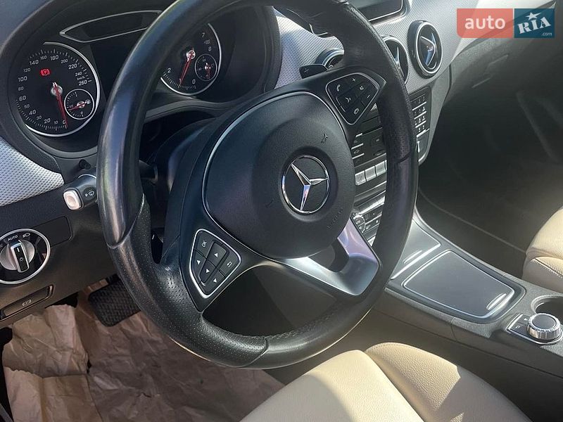 Фото Mercedes-Benz B-Class з оголошення AUTO.RIA