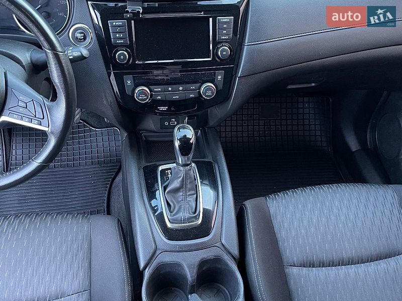 Фото Nissan Rogue з оголошення AUTO.RIA