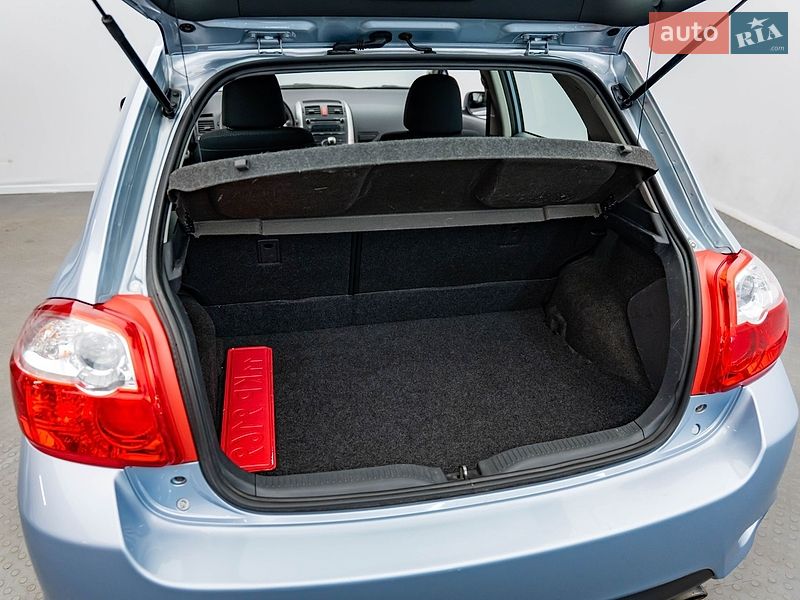 Фото Toyota Auris з оголошення AUTO.RIA