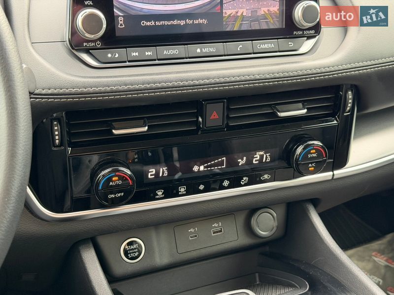 Фото Nissan Rogue з оголошення AUTO.RIA
