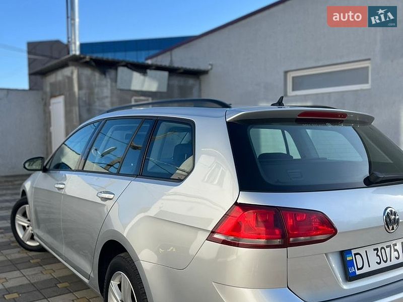 Фото Volkswagen Golf з оголошення AUTO.RIA