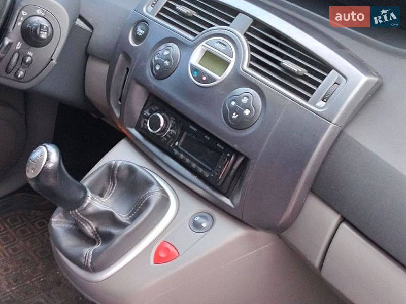 Фото Renault Scenic з оголошення AUTO.RIA