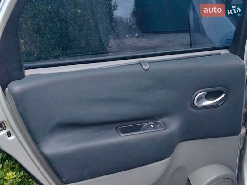 Фото Renault Scenic з оголошення AUTO.RIA