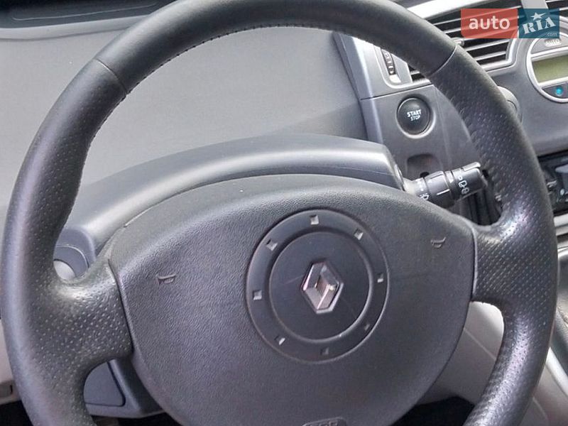 Фото Renault Scenic з оголошення AUTO.RIA