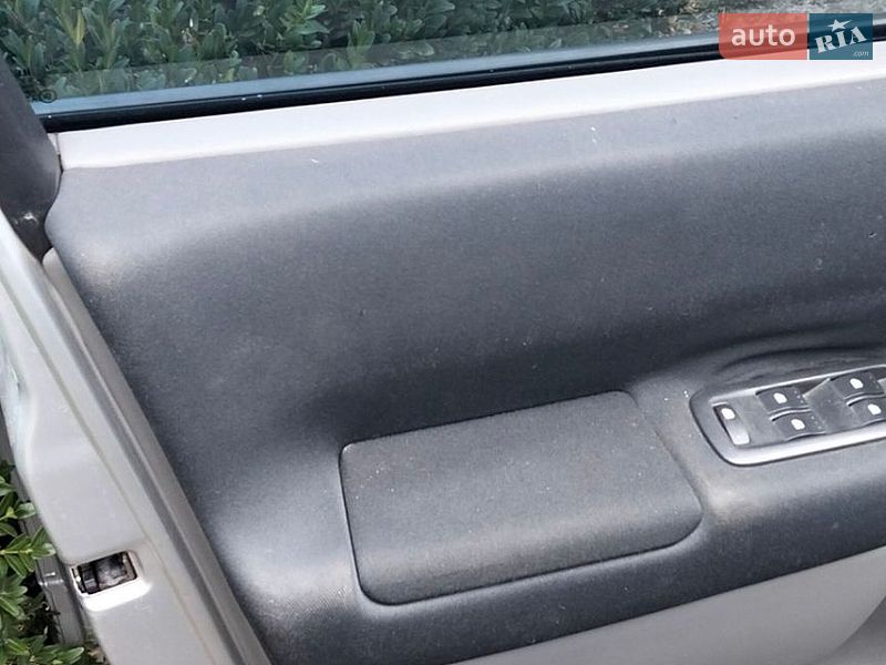 Фото Renault Scenic з оголошення AUTO.RIA