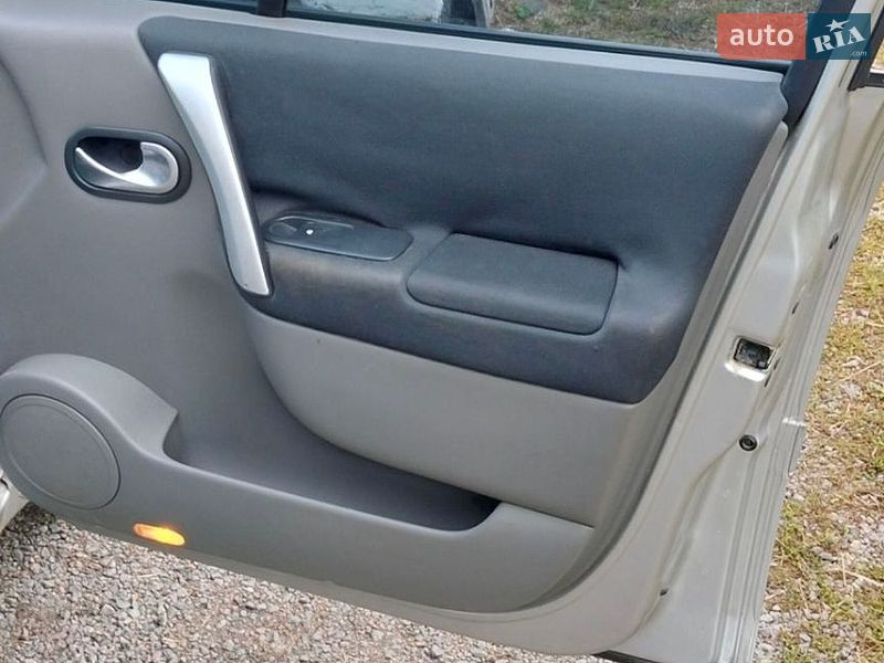 Фото Renault Scenic з оголошення AUTO.RIA