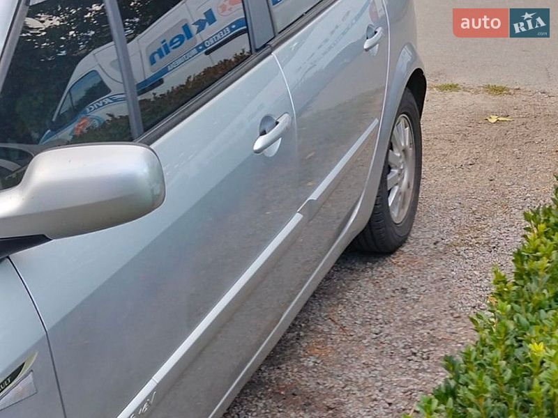 Фото Renault Scenic з оголошення AUTO.RIA