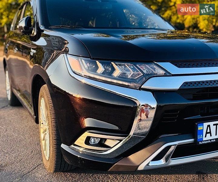 Фото Mitsubishi Outlander з оголошення AUTO.RIA