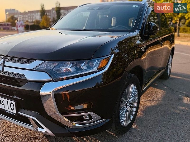 Фото Mitsubishi Outlander з оголошення AUTO.RIA