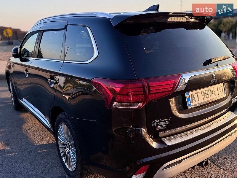 Фото Mitsubishi Outlander з оголошення AUTO.RIA