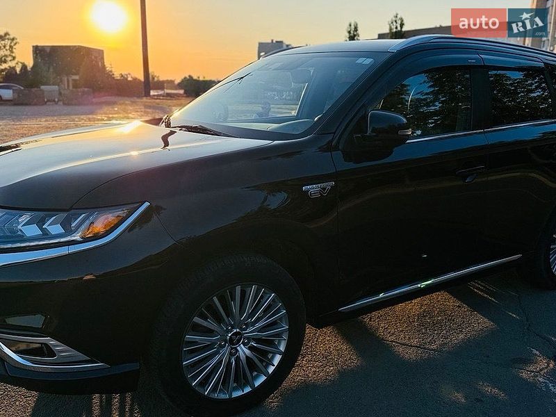 Фото Mitsubishi Outlander з оголошення AUTO.RIA
