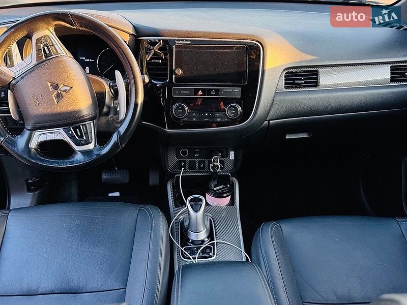 Фото Mitsubishi Outlander з оголошення AUTO.RIA