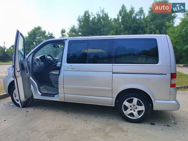 Фото Volkswagen Multivan з оголошення AUTO.RIA