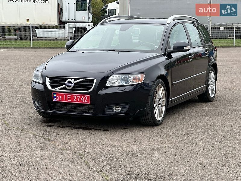 Фото Volvo V50 з оголошення AUTO.RIA