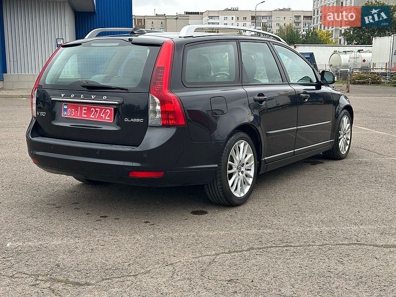 Фото Volvo V50 з оголошення AUTO.RIA