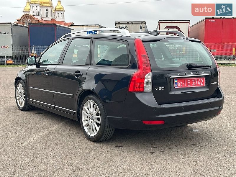 Фото Volvo V50 з оголошення AUTO.RIA