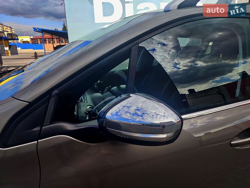 Фото Peugeot 2008 з оголошення AUTO.RIA
