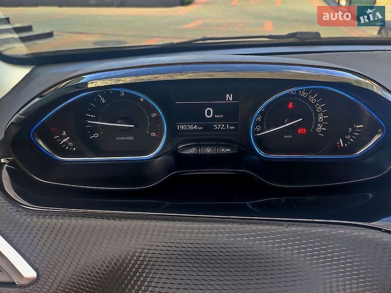 Фото Peugeot 2008 з оголошення AUTO.RIA