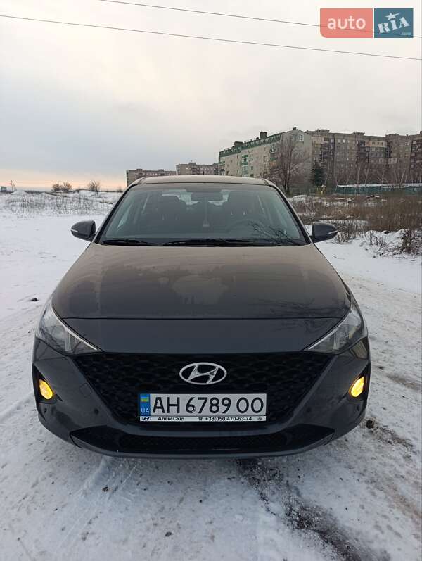 Фото Hyundai Accent з оголошення AUTO.RIA