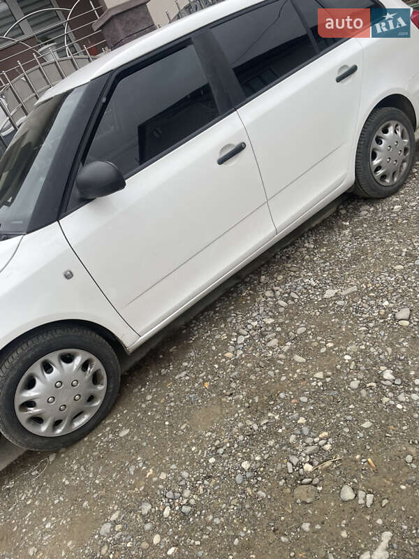 Фото Skoda Fabia з оголошення AUTO.RIA