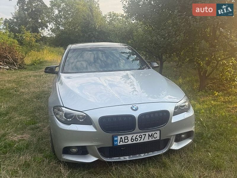 Фото BMW 5 Series з оголошення AUTO.RIA