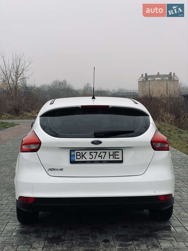 Фото Ford Focus з оголошення AUTO.RIA