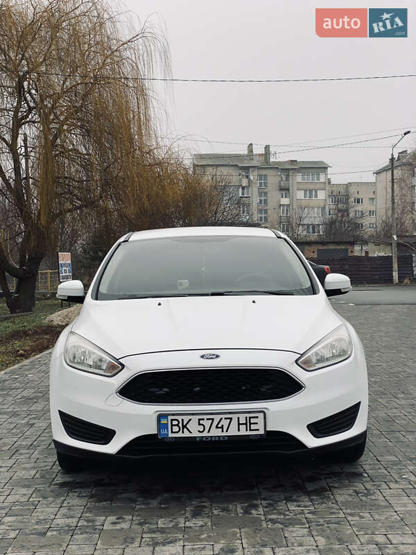 Фото Ford Focus з оголошення AUTO.RIA