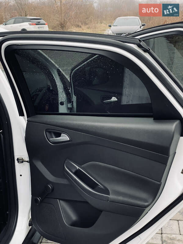 Фото Ford Focus з оголошення AUTO.RIA