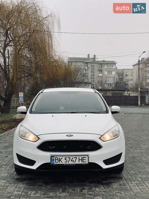 Фото Ford Focus з оголошення AUTO.RIA