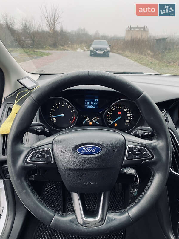 Фото Ford Focus з оголошення AUTO.RIA