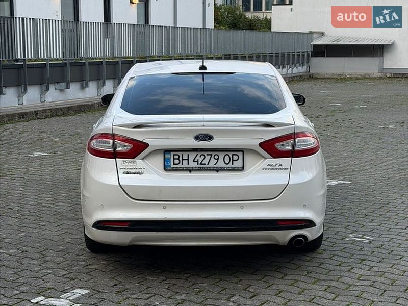 Фото Ford Fusion з оголошення AUTO.RIA