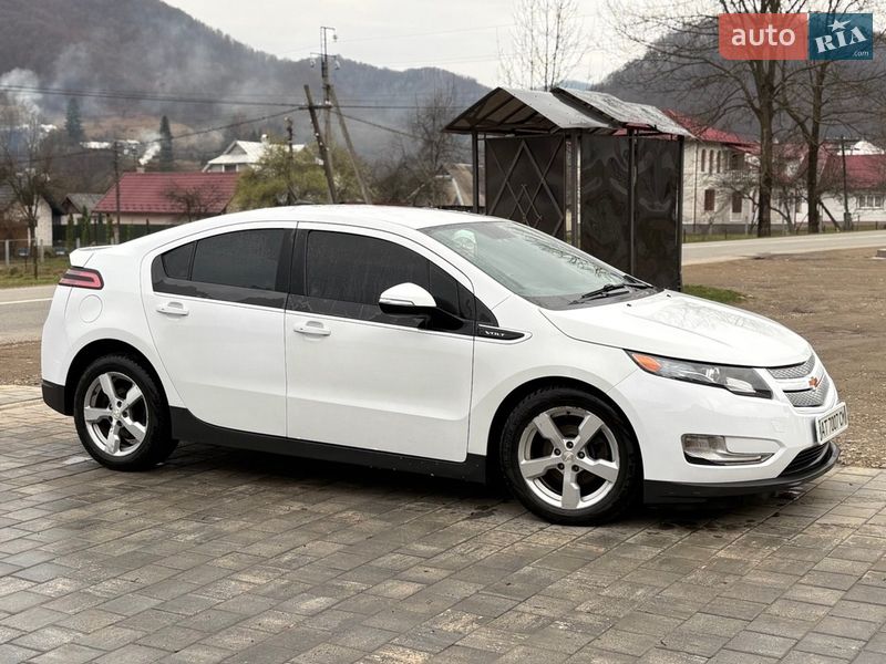 Фото Chevrolet Volt з оголошення AUTO.RIA