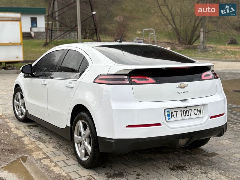 Фото Chevrolet Volt з оголошення AUTO.RIA