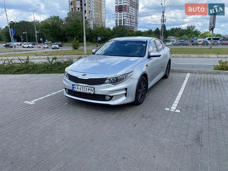 Фото Kia K5 з оголошення AUTO.RIA