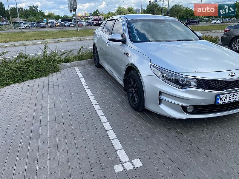 Фото Kia K5 з оголошення AUTO.RIA