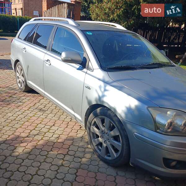 Фото Toyota Avensis з оголошення AUTO.RIA