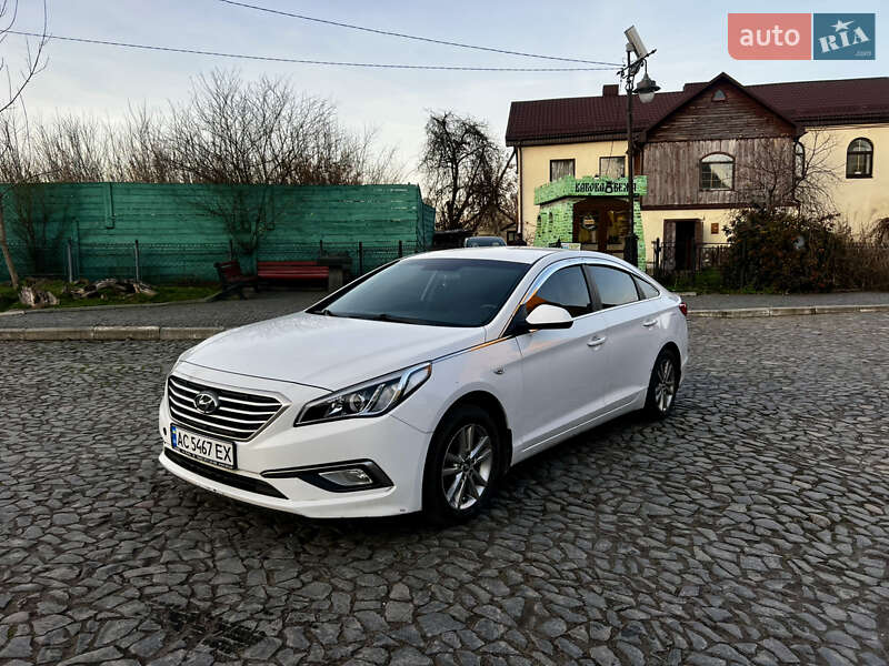 Фото Hyundai Sonata з оголошення AUTO.RIA