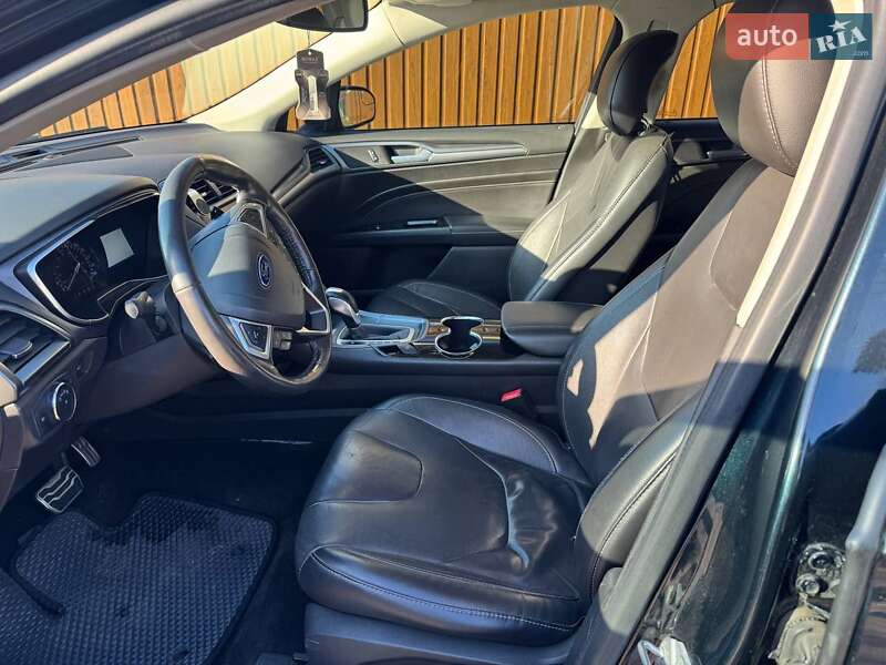 Фото Ford Fusion з оголошення AUTO.RIA