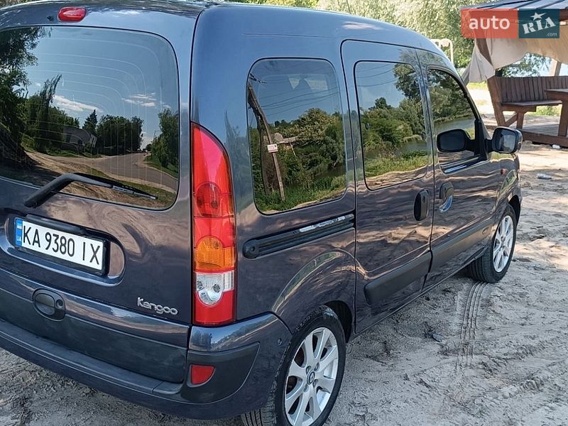 Фото Renault Kangoo з оголошення AUTO.RIA