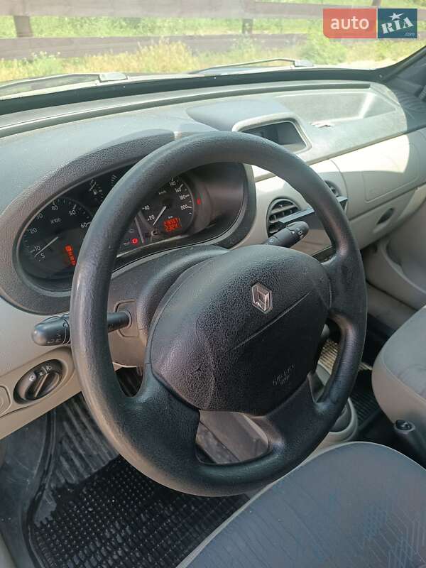 Фото Renault Kangoo з оголошення AUTO.RIA