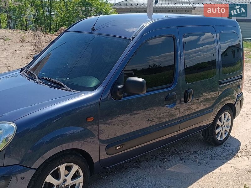 Фото Renault Kangoo з оголошення AUTO.RIA