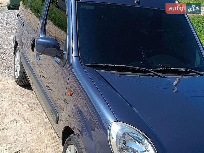 Фото Renault Kangoo з оголошення AUTO.RIA