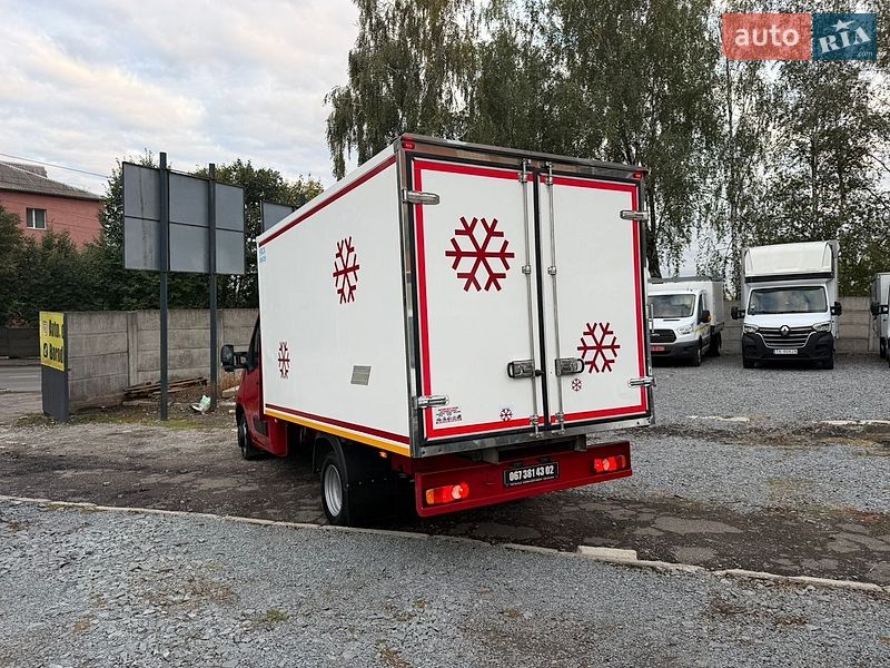 Фото Renault Master з оголошення AUTO.RIA